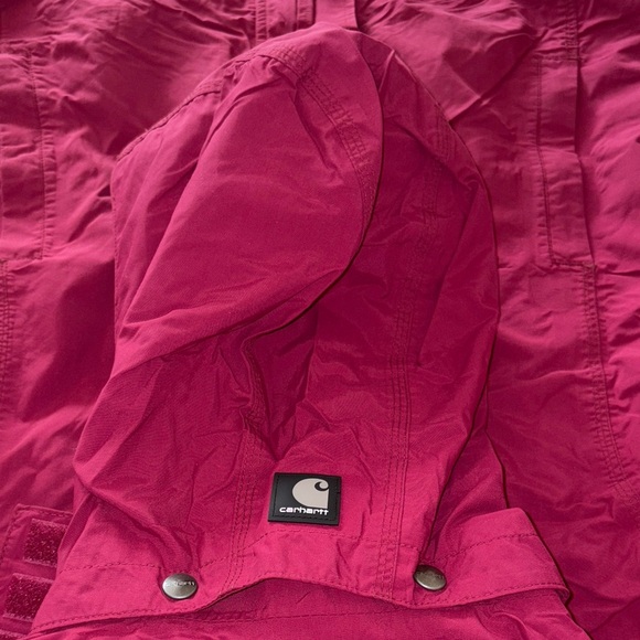 Gently Loved Women’s Carhartt Burgundy Hooded Jacket - Picture 9 of 14